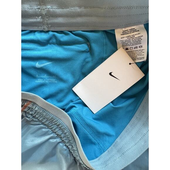 NWT Nike Icon Clash Tempo Luxe High Rise Compression Shorts Women’s Size Small - Picture 8 of 9